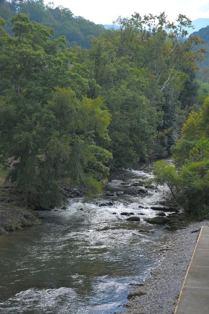 Creekstone Inn Pigeon Forge Dış mekan fotoğraf