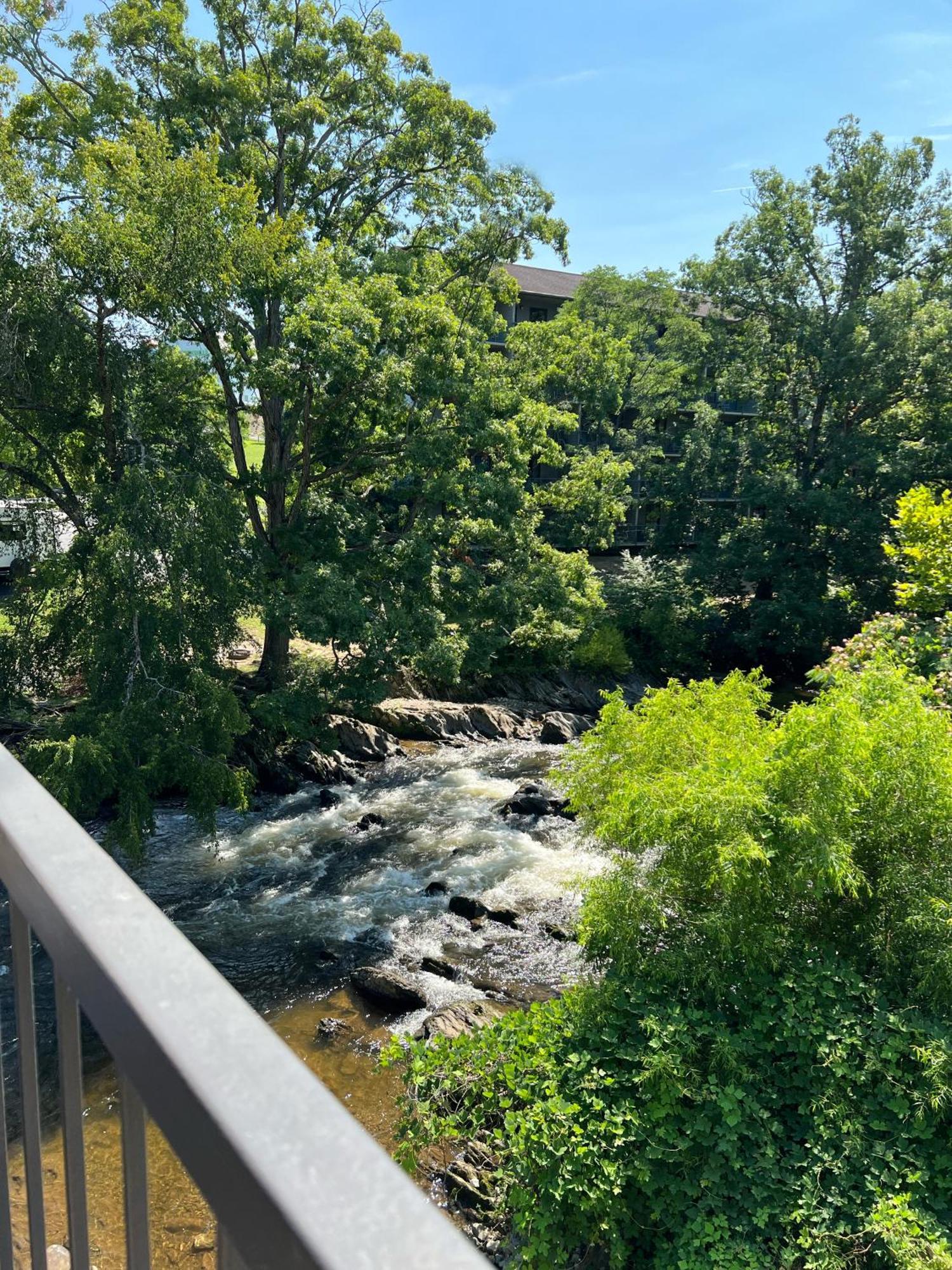 Creekstone Inn Pigeon Forge Dış mekan fotoğraf